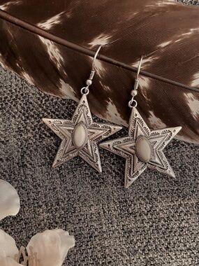 Western White Stone Silver Star Dangle Earrings